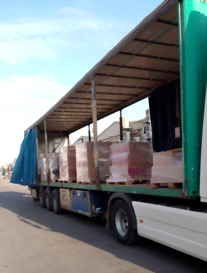 تريلات ستائر 